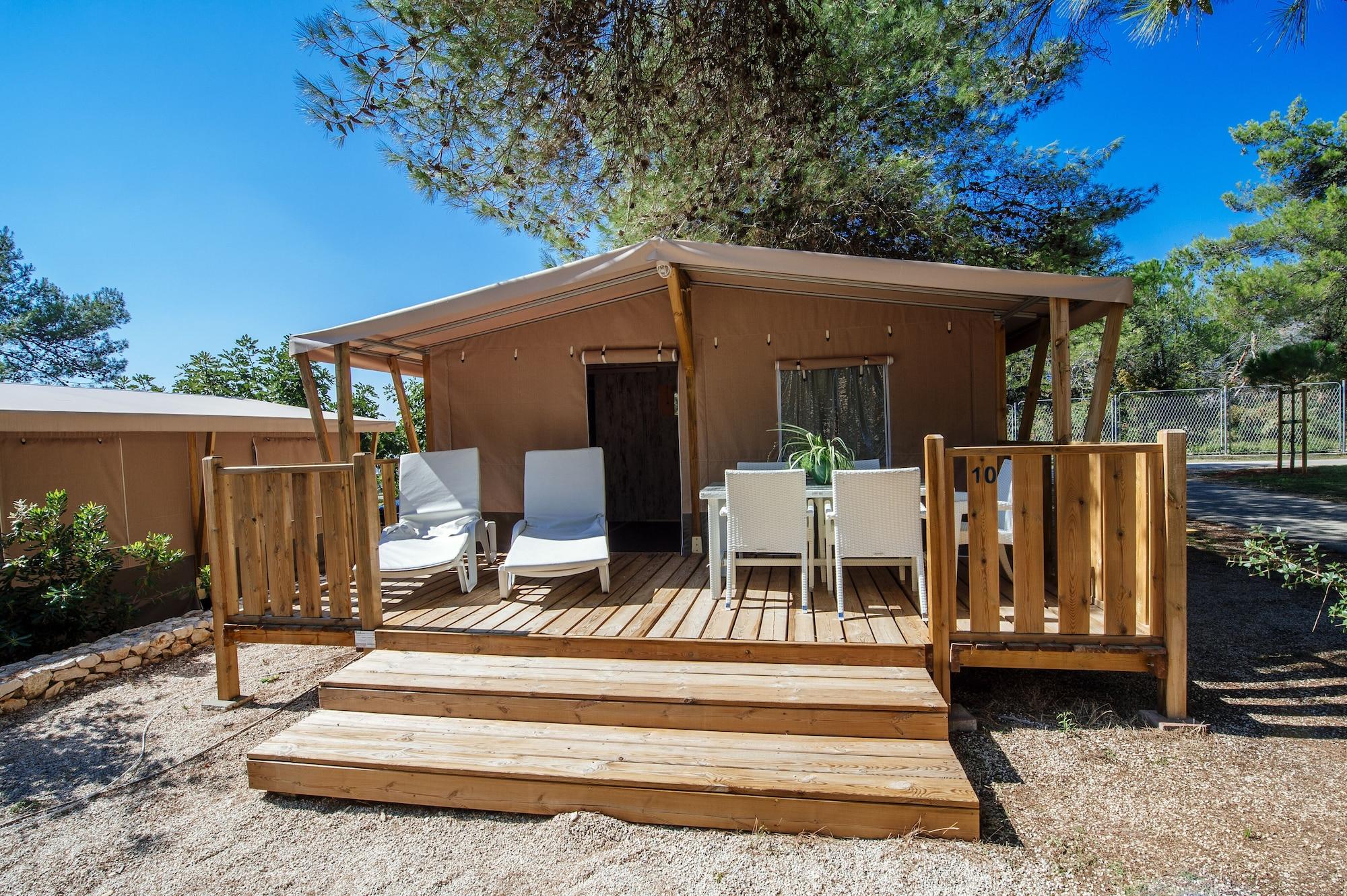 Zaton Holiday Resort Mobile Homes 宁 外观 照片