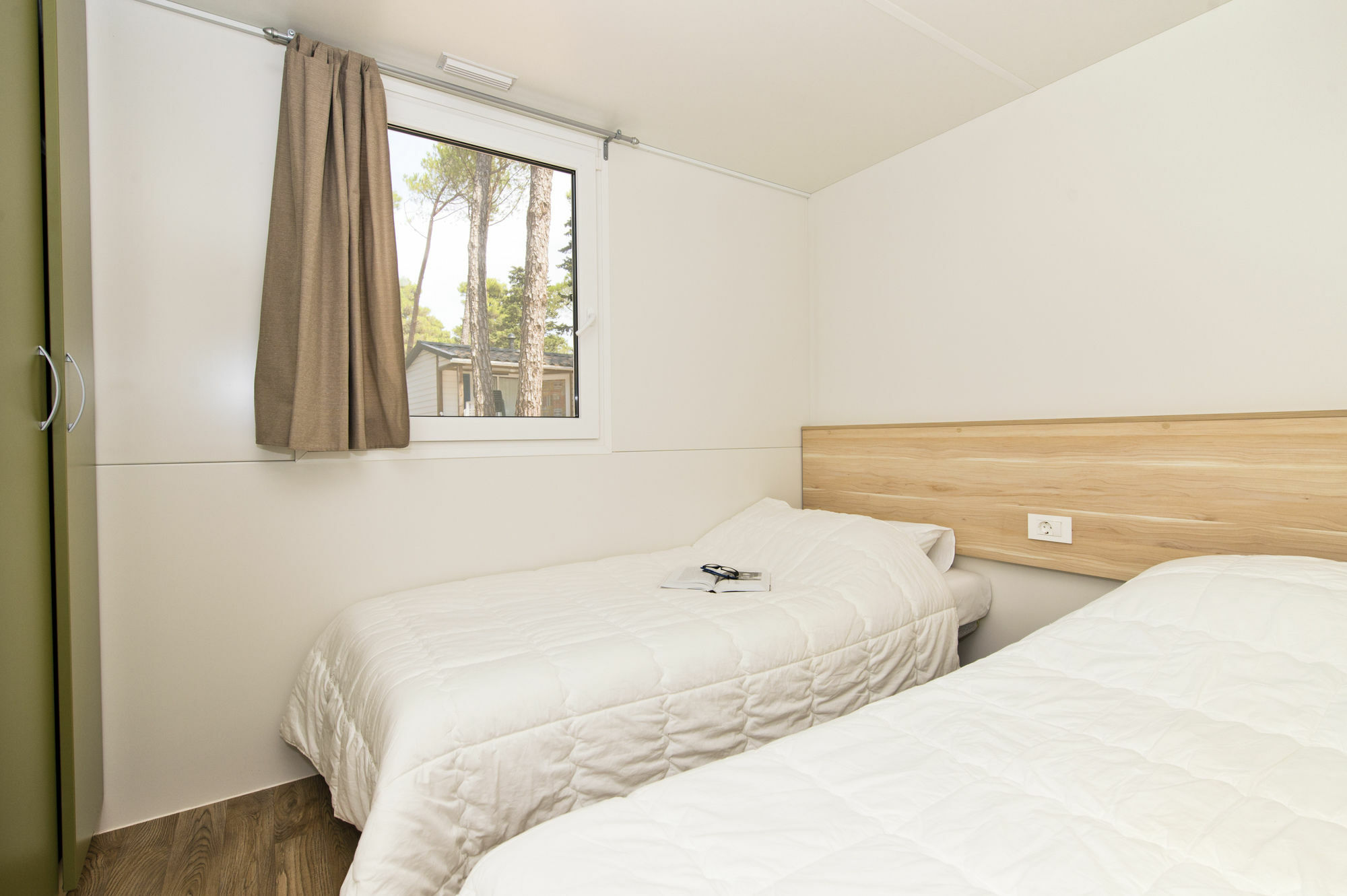 Zaton Holiday Resort Mobile Homes 宁 外观 照片